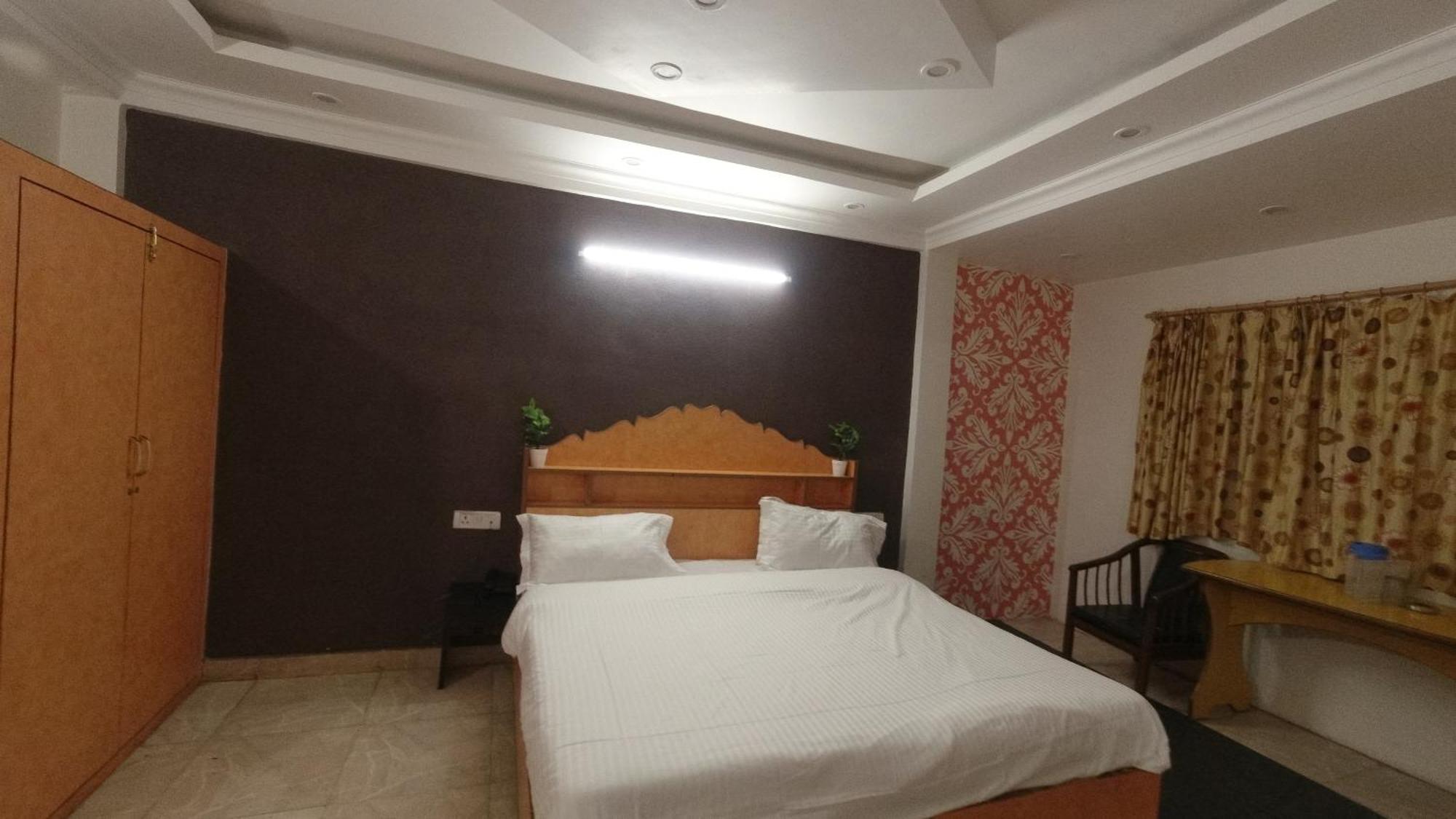 Shingar Hotel Mussoorie Mallroad Екстер'єр фото